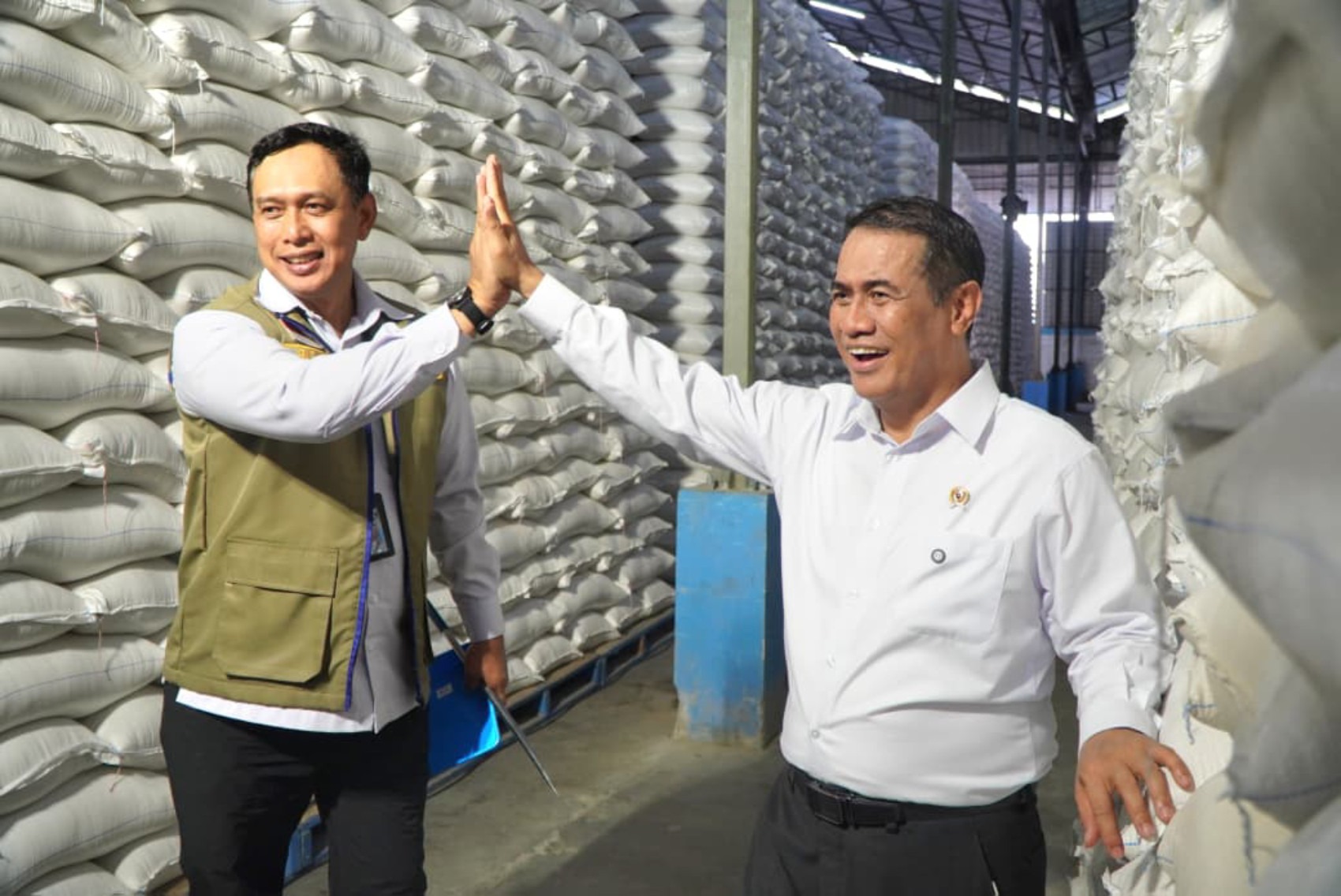 BULOG Capai Rekor Stok Beras 5 Juta Ton, Ketahanan Pangan Meningkat