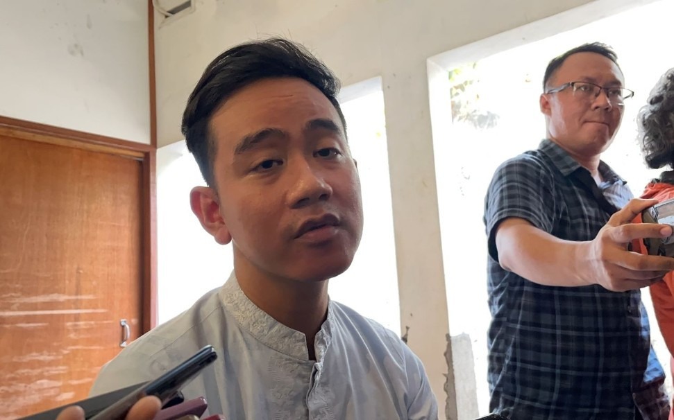 Kritik Terhadap Kunjungan Gibran ke Papua: Cuma Pencitraan?