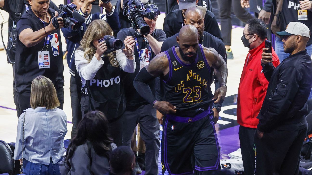 LeBron James Belum Pasti Tentang Masa Depan di NBA