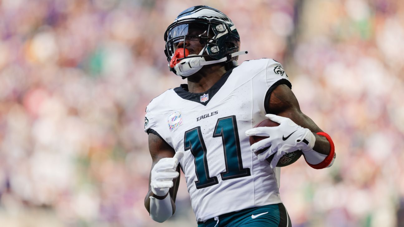Eagles Lepas Bintang WR A.J. Brown ke Patriots, Ini Alasannya